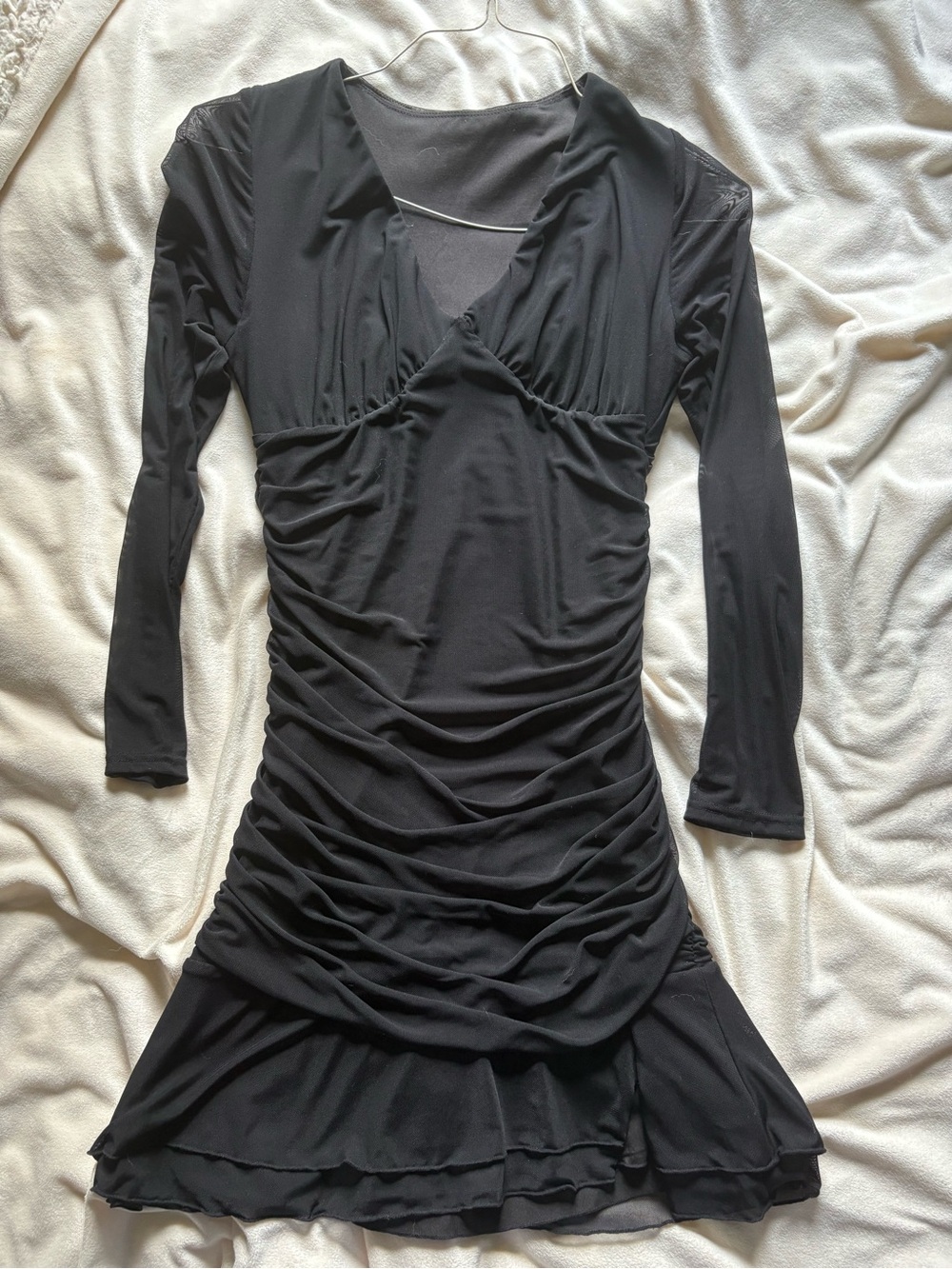 Women's Black Mesh Long-Sleeve Ruched V-Neck Dress with Split